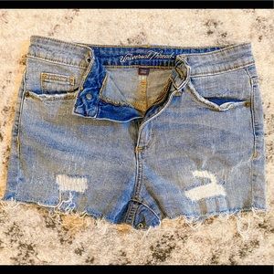 Universal Thread distressed shorts size 4/27R